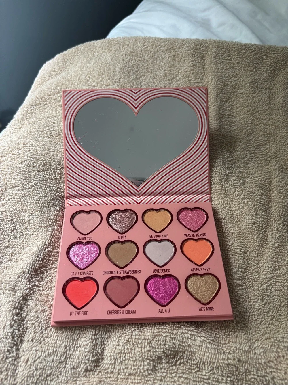 Kylie Cosmetics Eyeshadow Palette - Pink & Rose